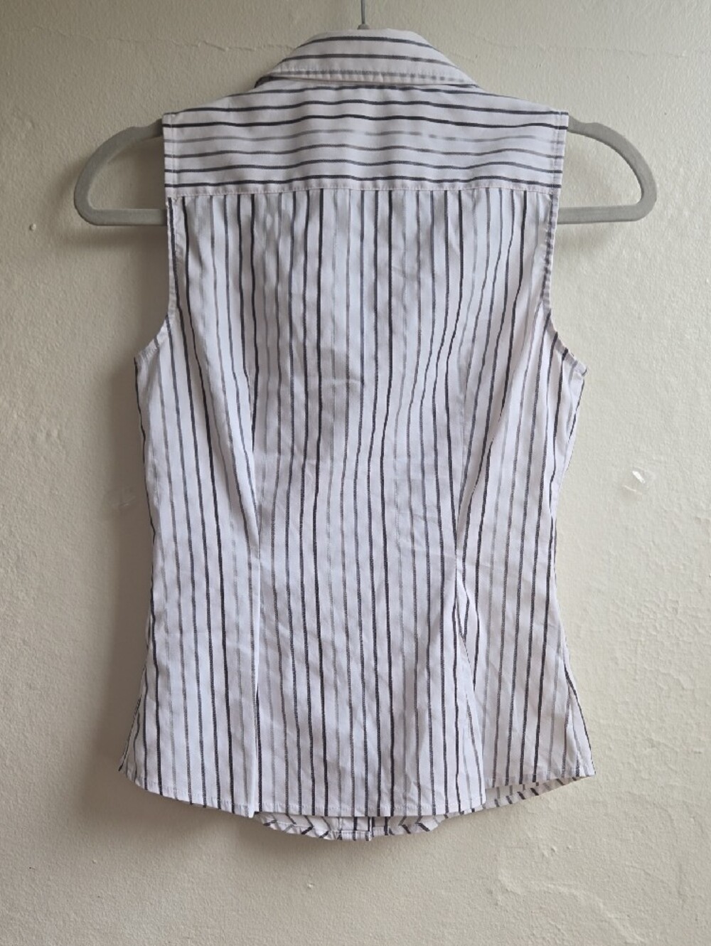 ​Express Design Studio Striped Sleeveless Button-Down Shirt Size XS_0101 - Picture 4 of 4